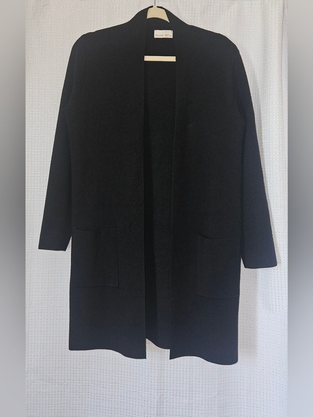 BE COOL Black Cardigan Sweater with Open Front Design and Long Sleeves Sz Small